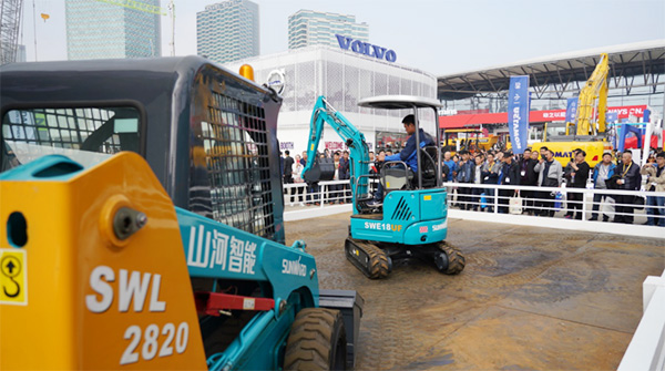 不平来战！永利集团官网智能展台有大礼等你拿