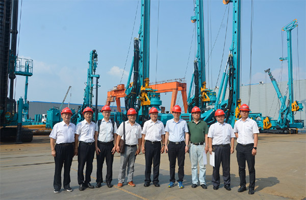 科技部高手艺中心副主任袁建湘考察调研永利集团官网智能