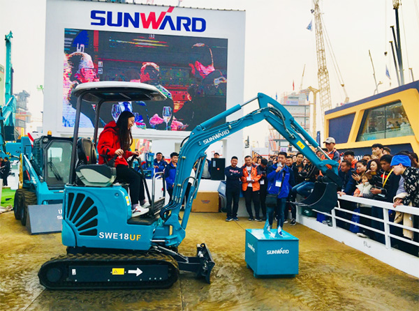 不平来战！永利集团官网智能展台有大礼等你拿