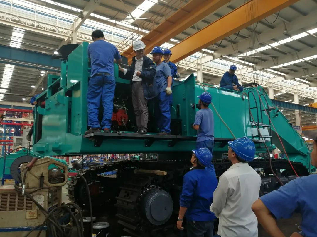 立异再出效果！永利集团官网智能超大型履带式液压挖掘机下线