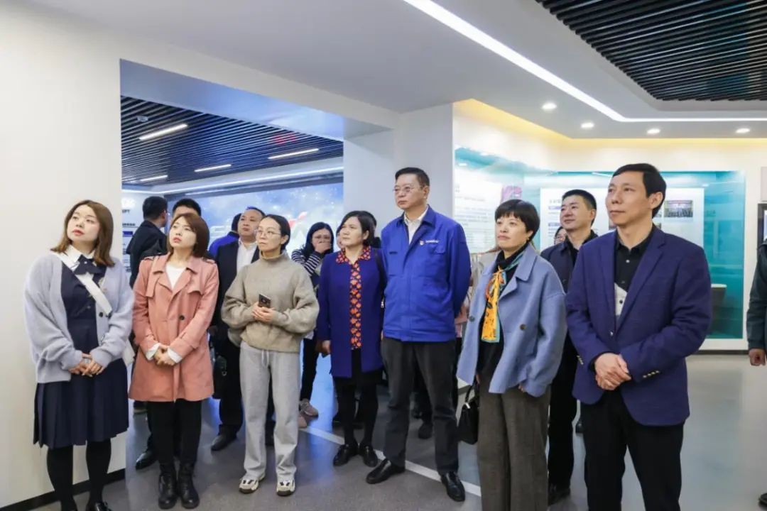 民主党派湖南省委机关青工委团队一行考察永利集团官网智能