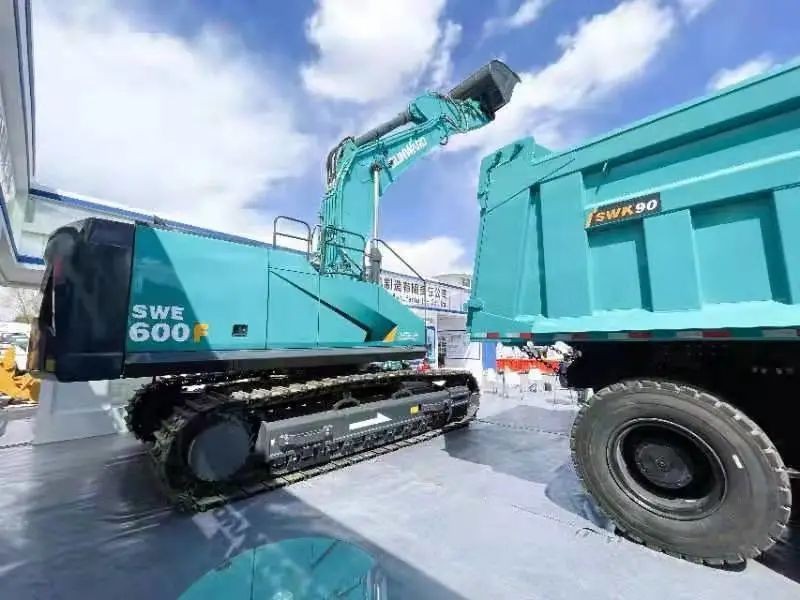 永利集团官网智能绿巨人闪亮登场鄂尔多斯国际煤博会