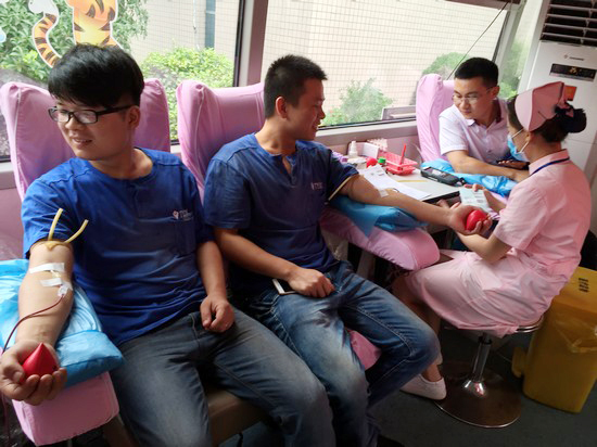 血液毗连你我大爱感动星城——记永利集团官网智能2016年夏日无偿献血活动