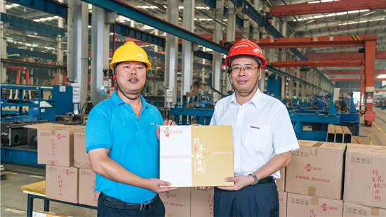 万力集团“送清凉”活动，，慰问一线员工