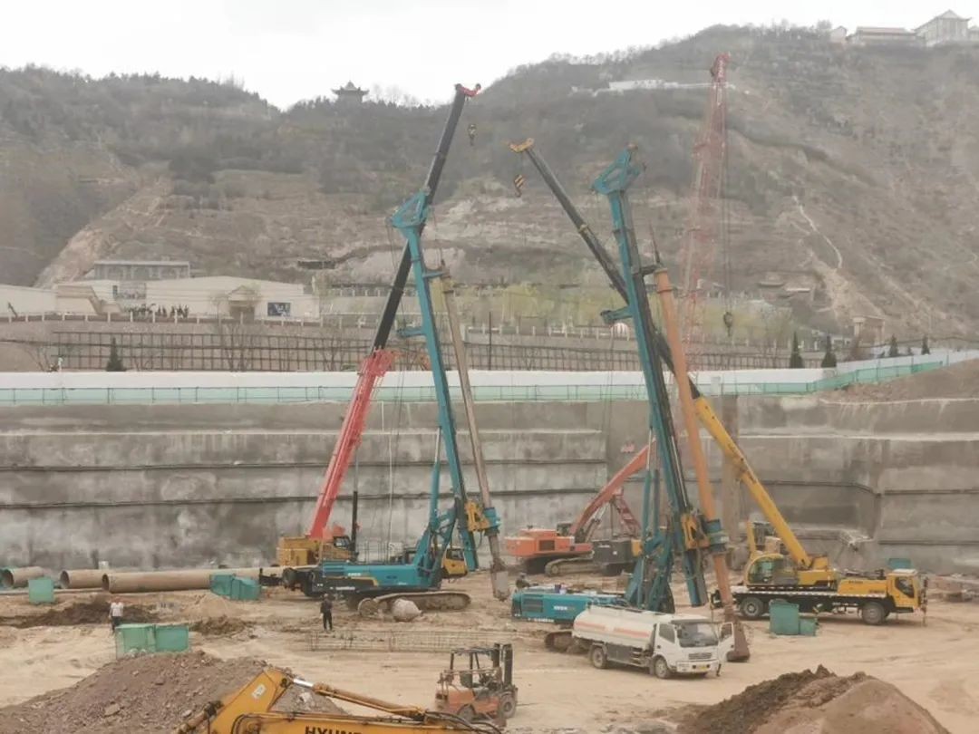 金戈铁马工程路 风雨无阻选永利集团官网