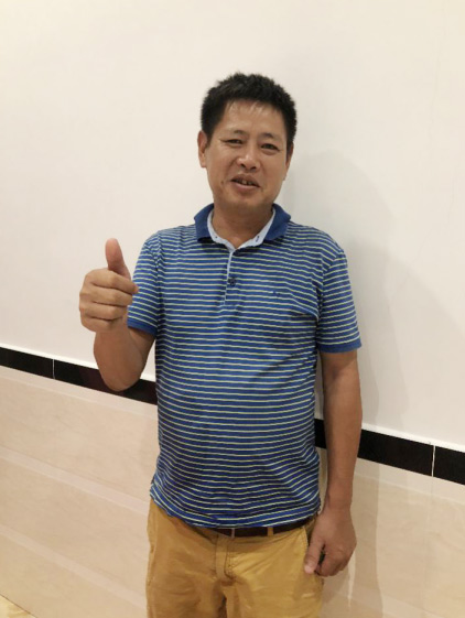 永利集团官网智能SWE 215E挖掘机是他的左膀右臂！