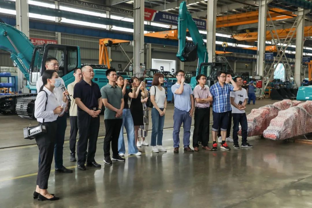 国防科大北斗团队考察永利集团官网智能