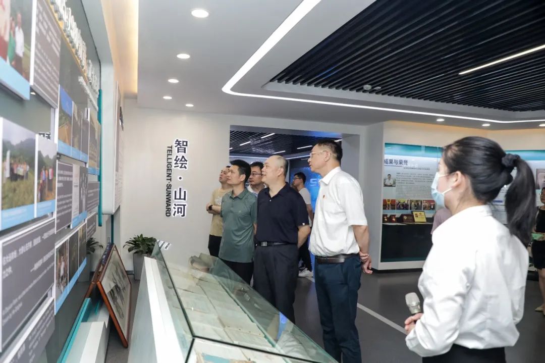 国防科大北斗团队考察永利集团官网智能