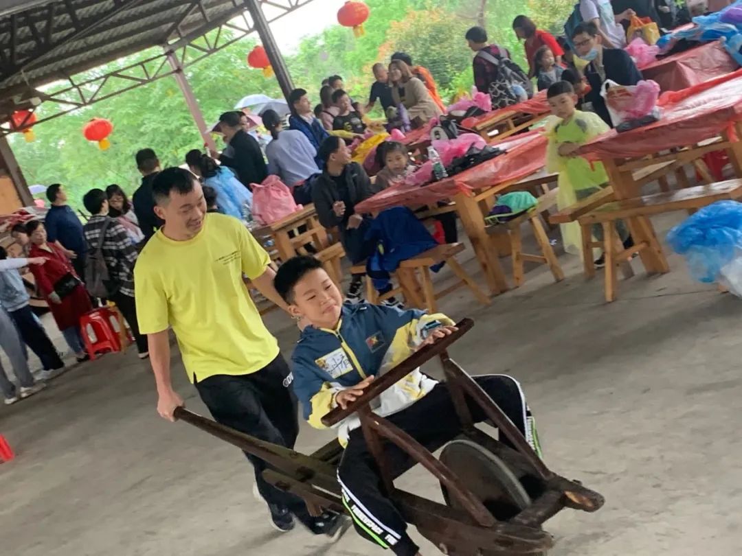童年差别Young，，，，稻花香里亲子欢——永利集团官网智能组织开展六一亲子活动
