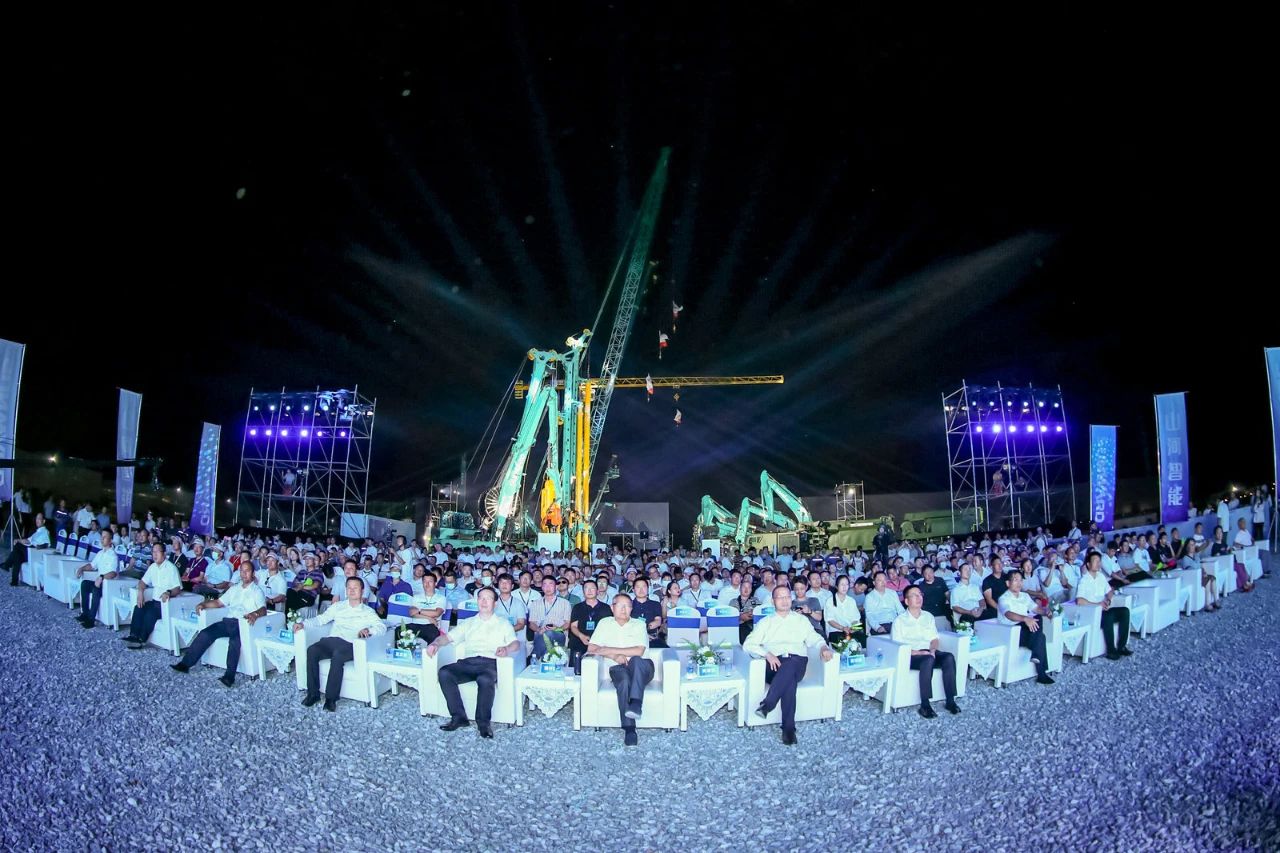 四大成套装备携手登场。。。。∮览殴偻悄芰⒁煨Ч故净峤怀觥傲裂鄞鹁怼