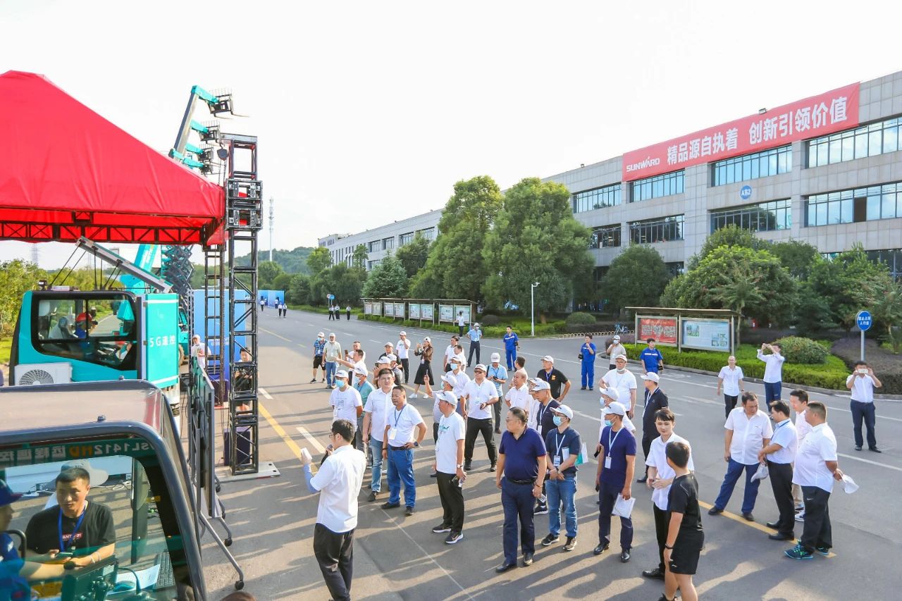 远程？？？？？？+仿真培训！全球首创5G？？？？？？胤抡媾嘌抵腔燮教ň柿料