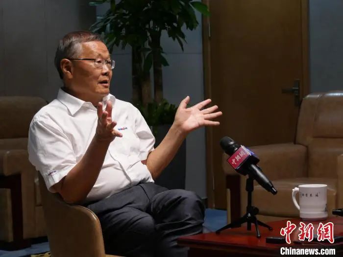 媒体聚焦 | 中新社专访——永利集团官网智能首创人何清华：向着太阳奔驰的筑梦人