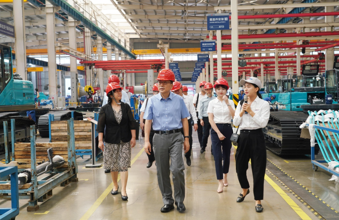 中国出口信用包管公司向导一行调研永利集团官网智能