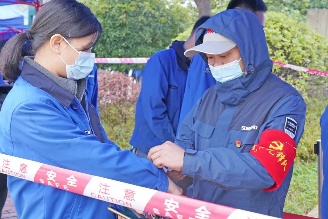 采样完成率近100%！永利集团官网智能第一时间开展全员核酸检测，，，，，包管清静生产