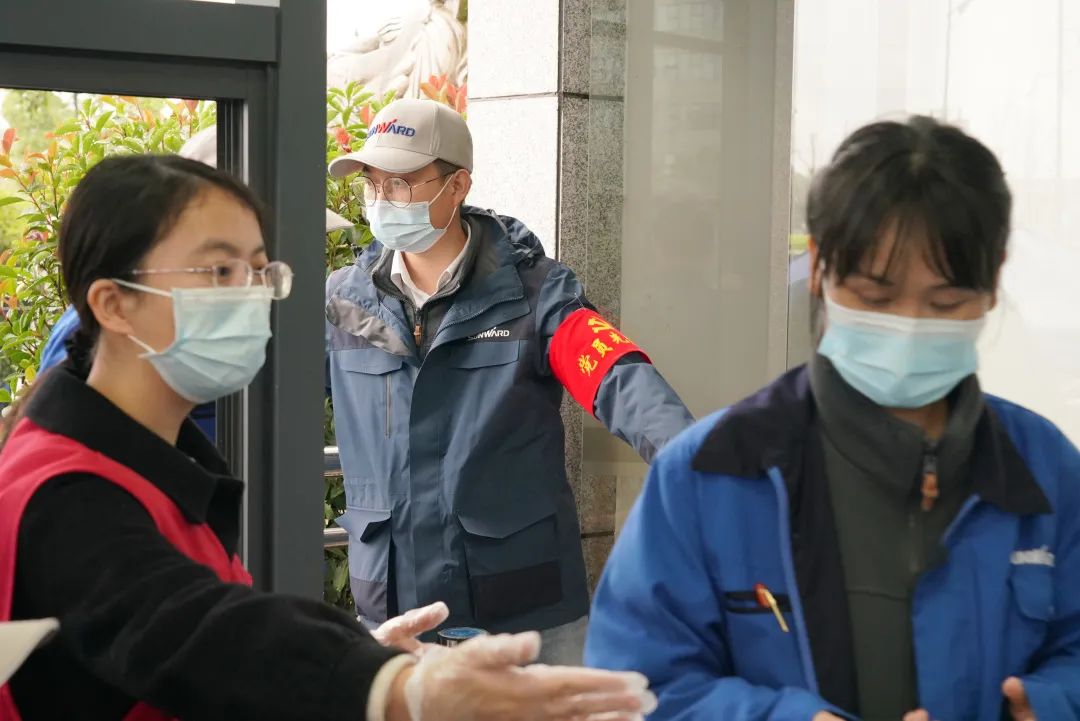 采样完成率近100%！永利集团官网智能第一时间开展全员核酸检测，，，，，包管清静生产