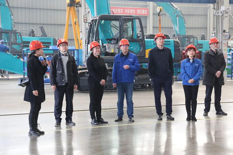 中国上市公司协会党委委员、副秘书长刘翠兰一行调研永利集团官网智能