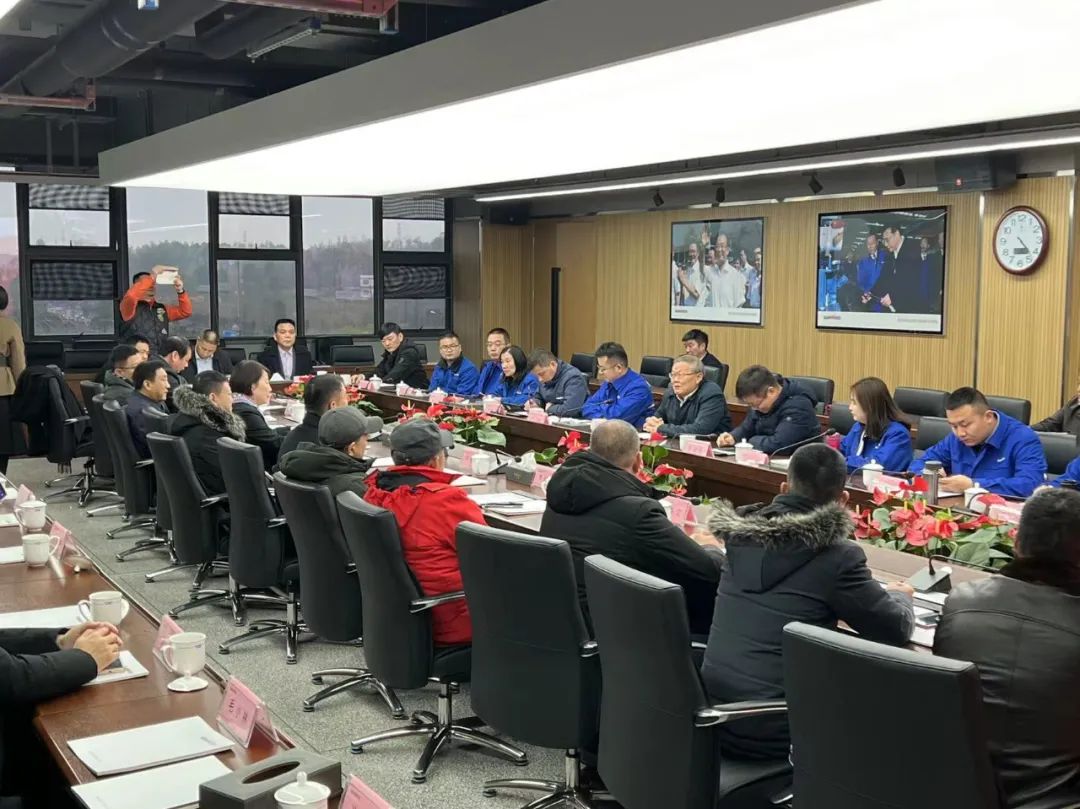 湖南异地商会联合会组织外洋湘商来访永利集团官网智能