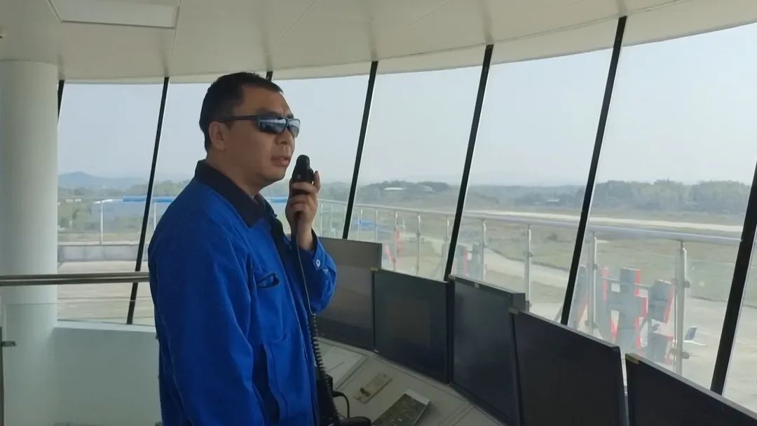 逍遥协同显身手！湖南航空应抢救援队永利集团官网机组开展特情处理应急演练