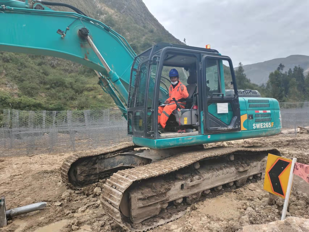 挑战天下第二高山脉！永利集团官网智能装备助力秘鲁安第斯国家公路项目建设