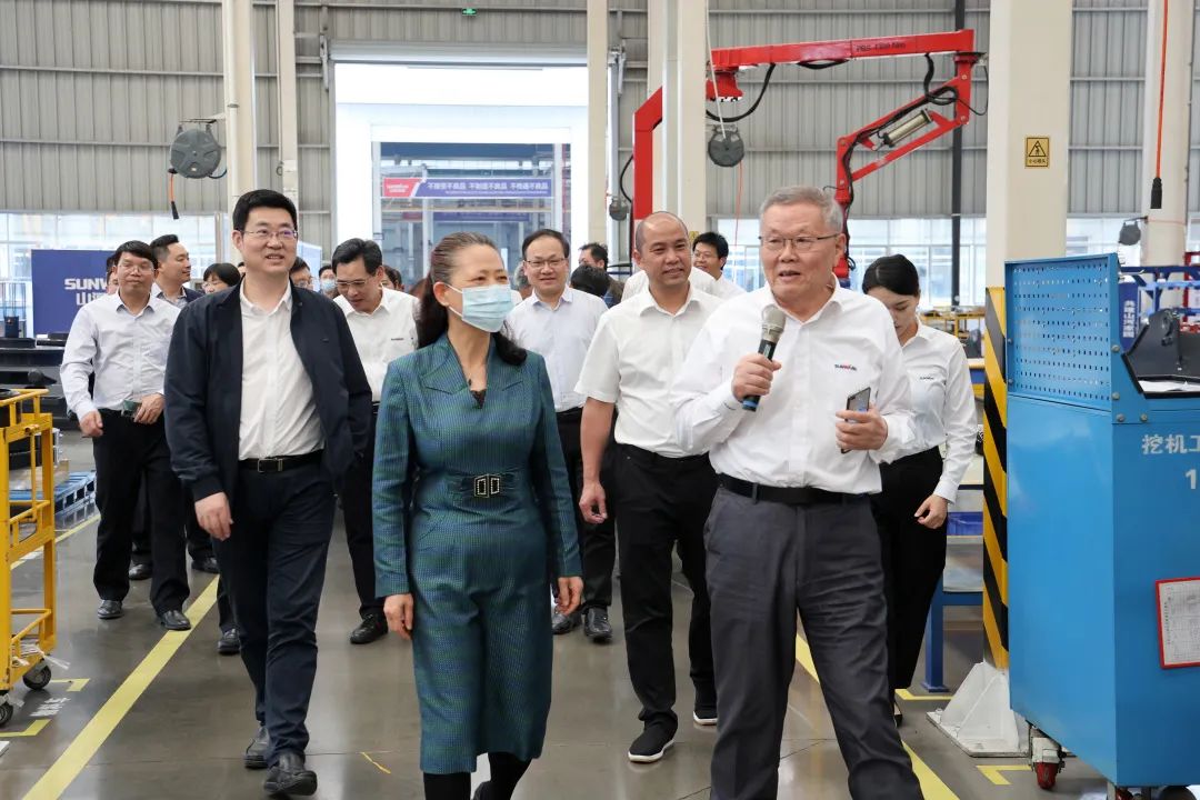 深化产学研相助！中南大学校长、中国工程院院士田红旗率团造访永利集团官网智能