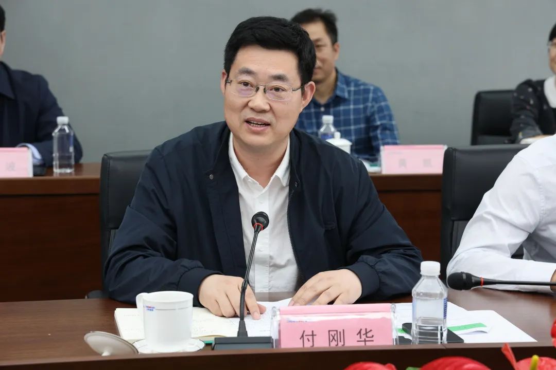 深化产学研相助！中南大学校长、中国工程院院士田红旗率团造访永利集团官网智能