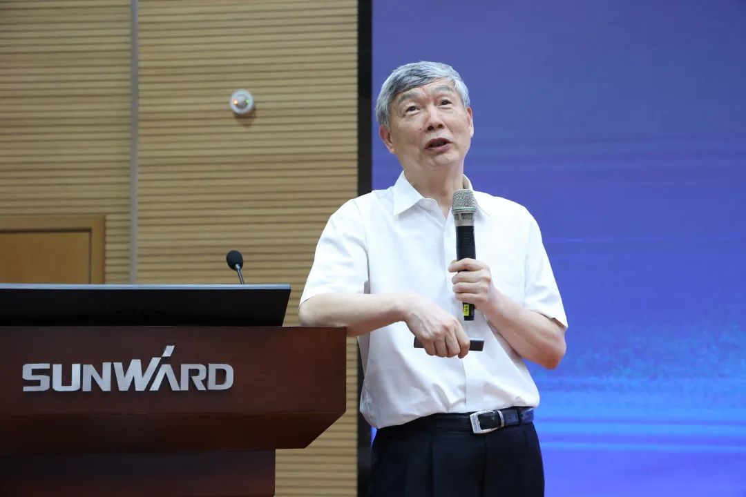 立异引领，，，，智造未来！“2022院士专家长沙行”高端装备高质量生长钻研会盛大举行