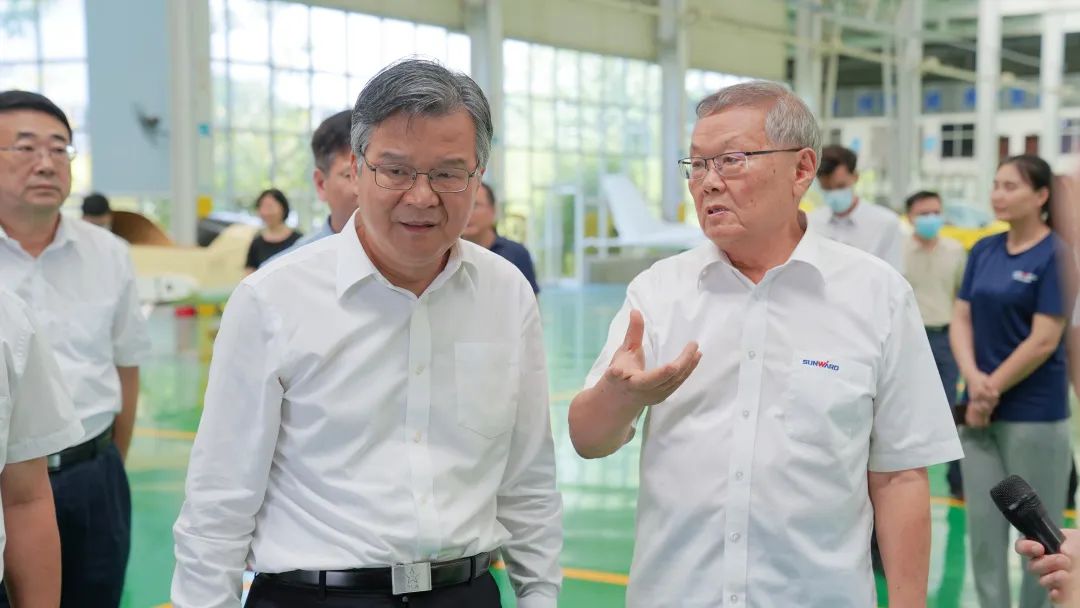 湖南省委常委、常务副省长李殿勋一行考察调研永利集团官网科技