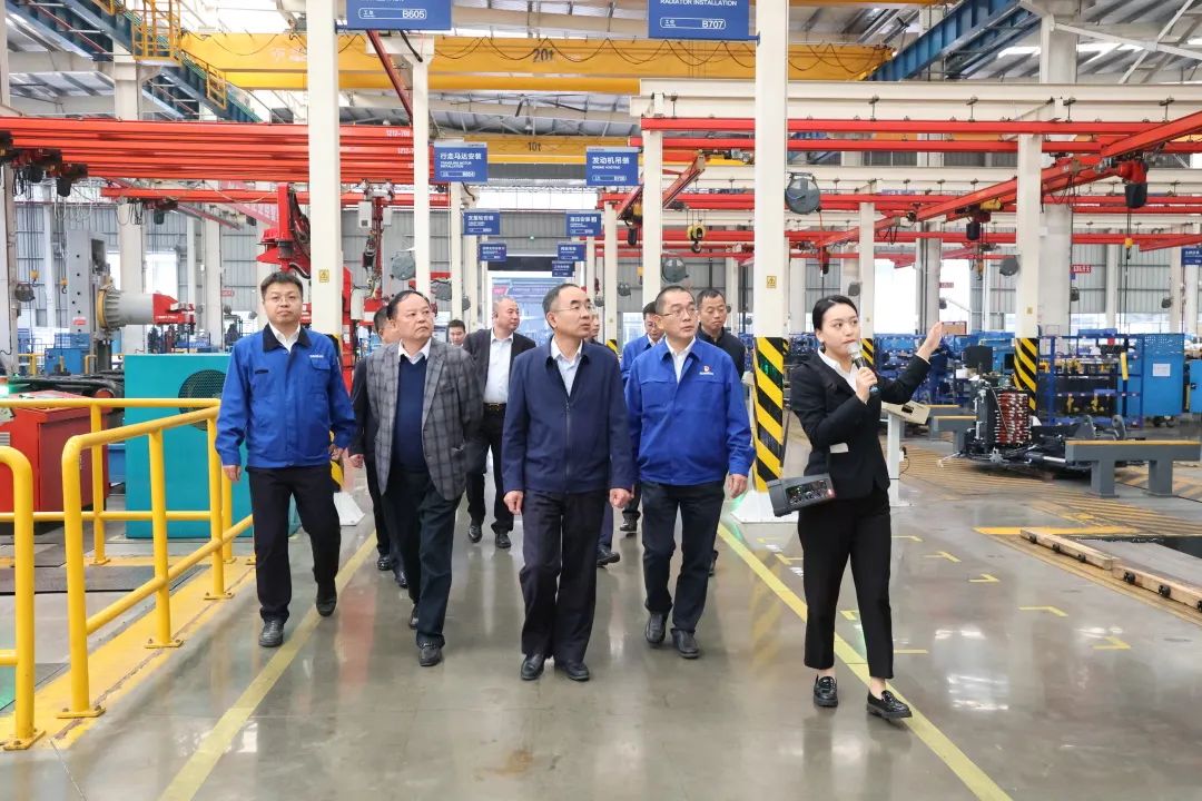 强强联合，，，，，，夯实湖南工程建设湘军！永利集团官网智能与湖南路桥签署战略相助协议