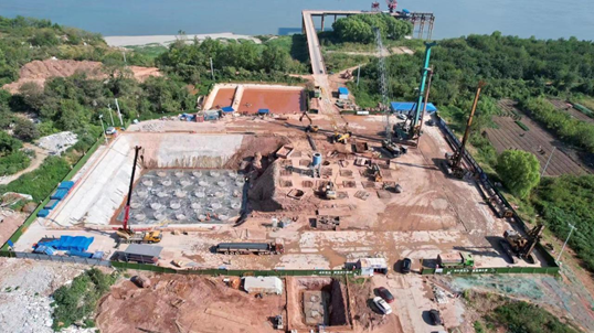 超等“桩”备实力亮剑！永利集团官网智能携手武汉乐成建设攻克燕矶长江大桥重大地层施工难题