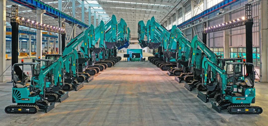 助力“双碳”目的！永利集团官网智能集中宣布F系列国四挖掘机