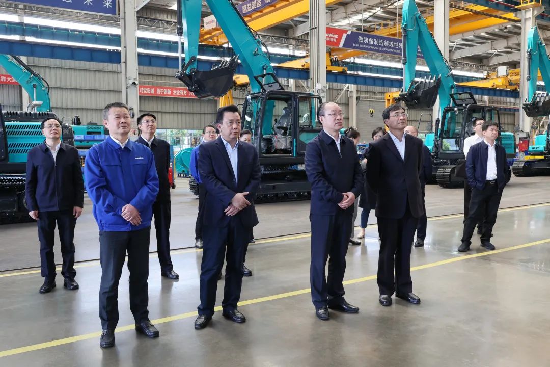 人社部党组成员、副部长俞家栋考察调研永利集团官网智能