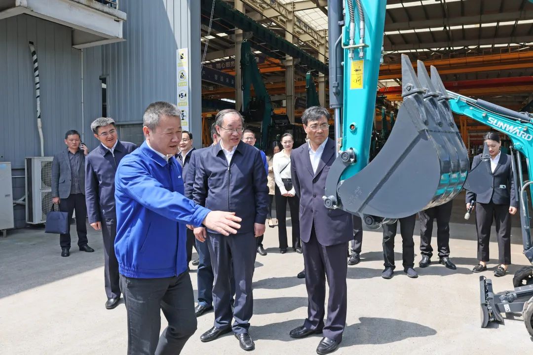 人社部党组成员、副部长俞家栋考察调研永利集团官网智能