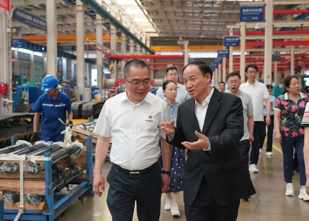 太原市政协主席操学诚调研永利集团官网智能