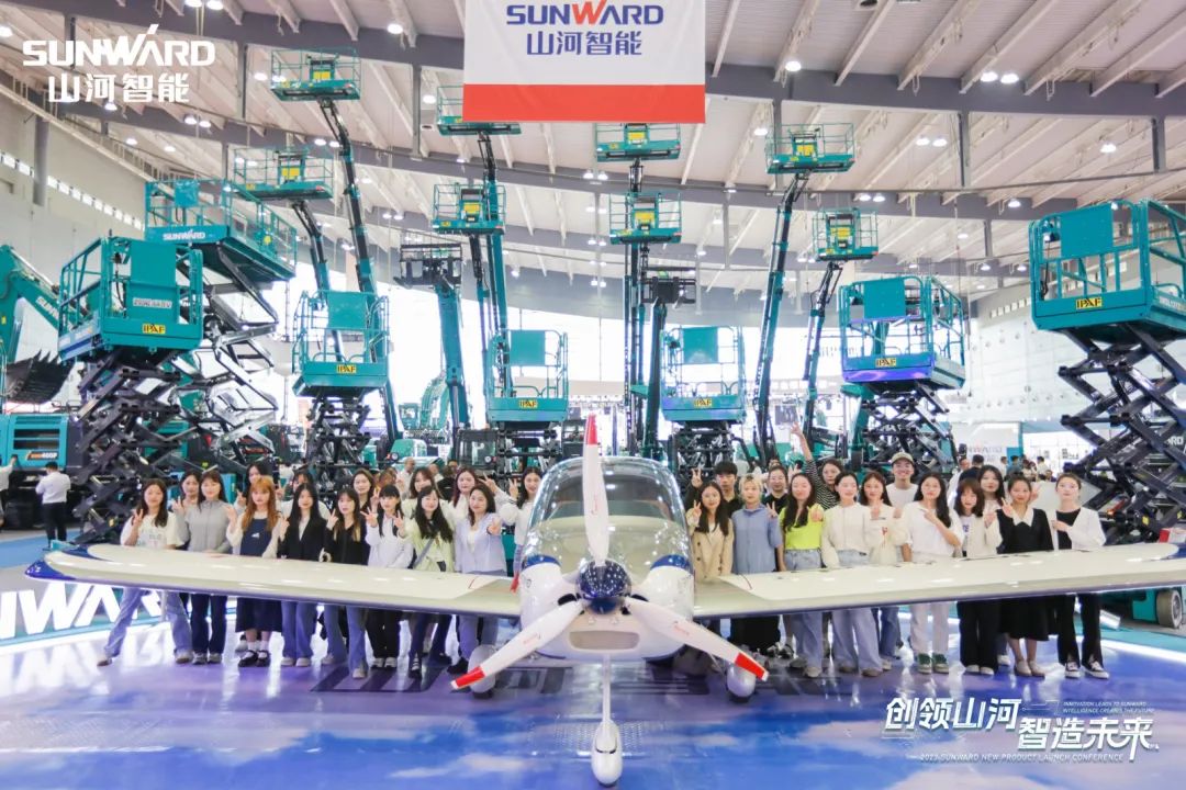 2023 CICEE | 永利集团官网智能亮相2023长沙国际工程机械展！智能化、电动化产品站C位