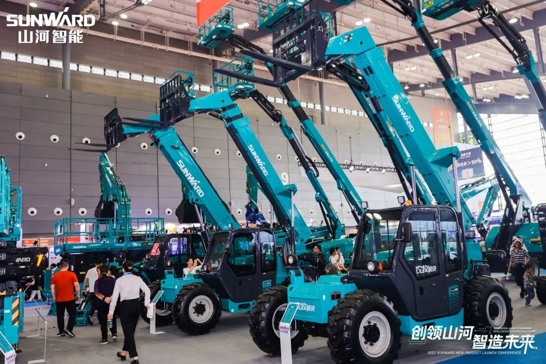 聚焦电动化、智能化！永利集团官网智能全系列高空机械产品亮相长沙展
