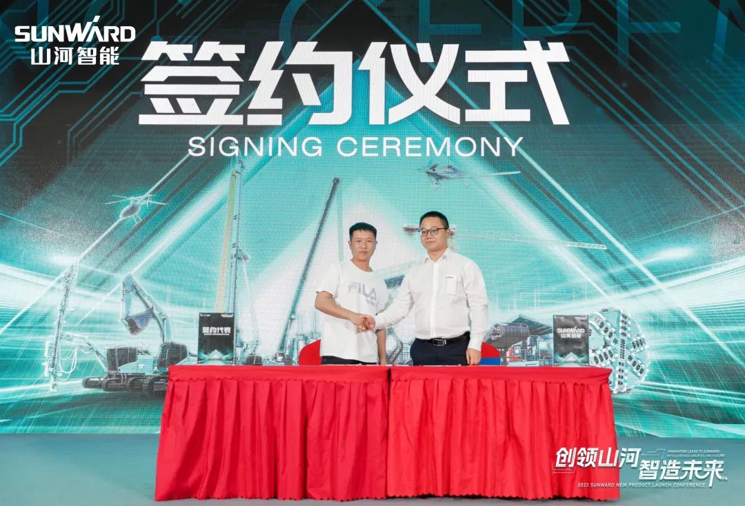 聚焦电动化、智能化！永利集团官网智能全系列高空机械产品亮相长沙展