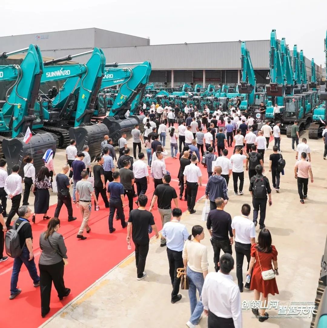 精品出击、互动一直！永利集团官网智能F系列挖掘机闪灼长沙展