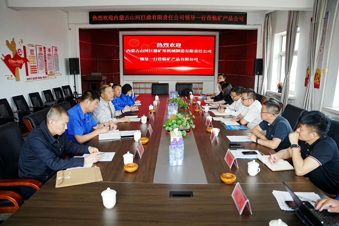 持续助力“双碳”目的，，永利集团官网巨鼎LNG矿卡在辽宁批量应用