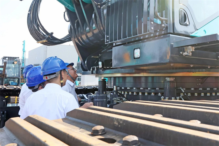 永利集团官网智能桩工机械再添强将！SWDM800H旋挖钻机顺遂下线