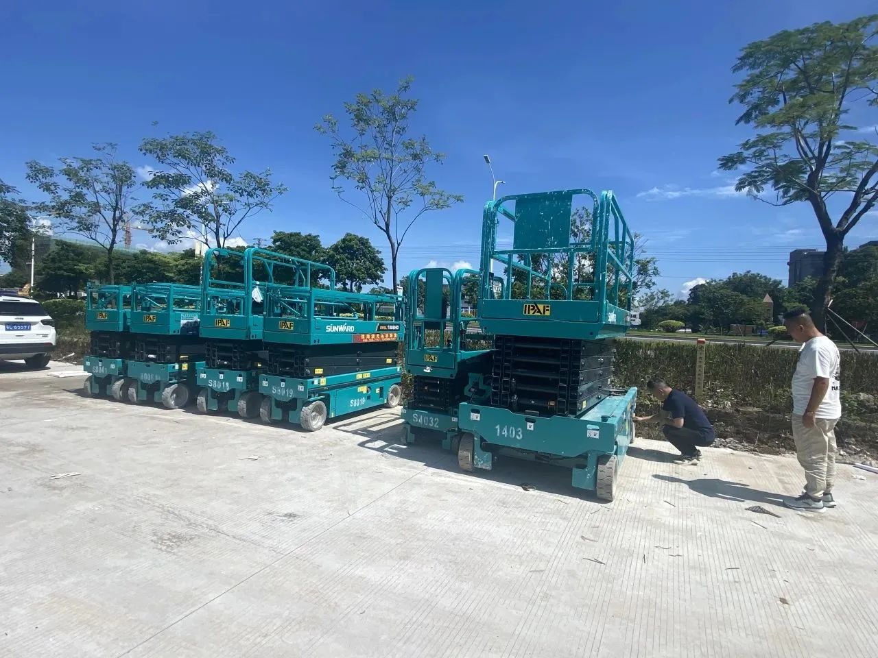 品质永利集团官网，，，，专心折务！永利集团官网智能高空机械服务万里行走进华南