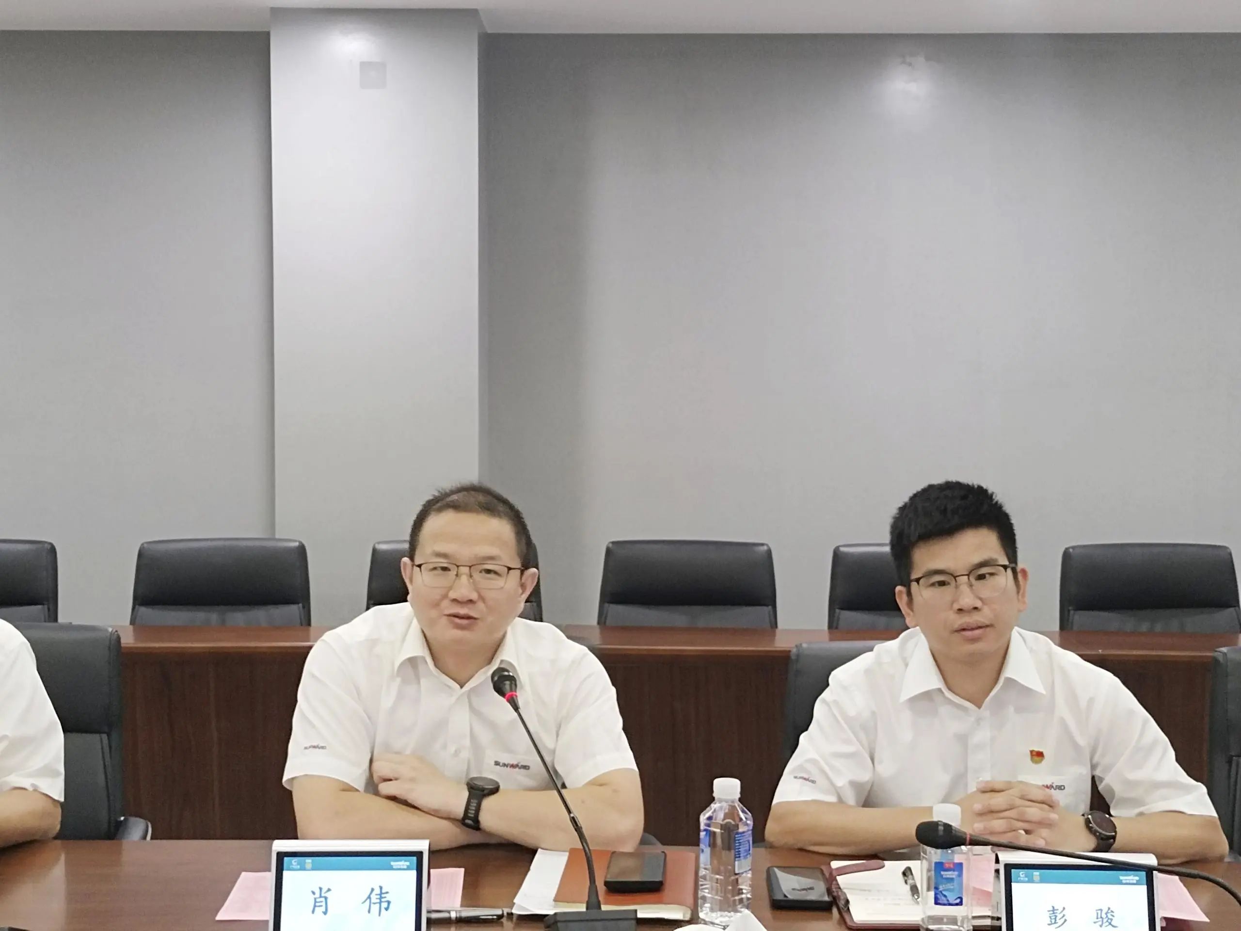 泛论心声，，共话未来！这场应届结业生员工座谈会，，很暖，，很知心！