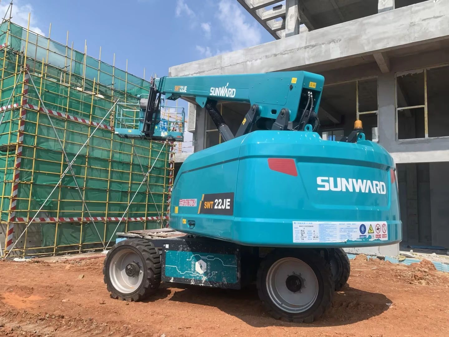 实力上新！永利集团官网智能电动直臂高空作业平台进军华中市场