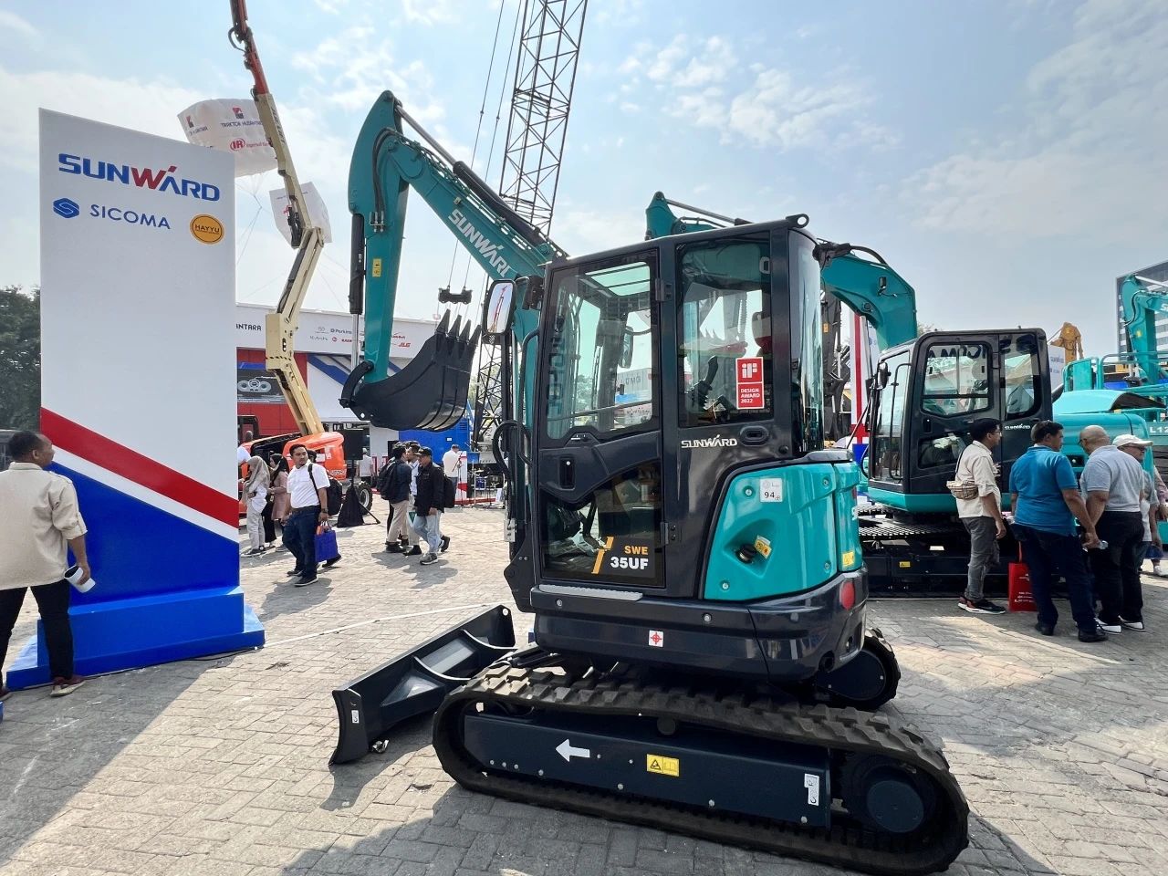 深耕细作，，，，，逆势增添！永利集团官网智能艳服亮相印尼雅加达矿业展