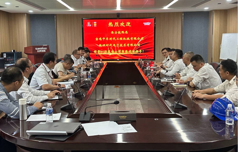 永利集团官网智能首套抬拨线作业装置通过国家铁路系统准入判断