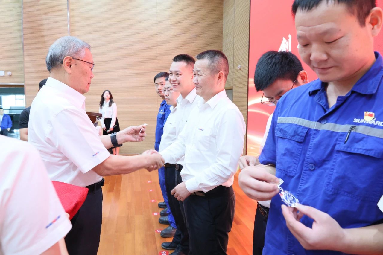 强信心 聚协力 共建优美家园——庆祝永利集团官网智能建设24周年表扬大会盛大召开