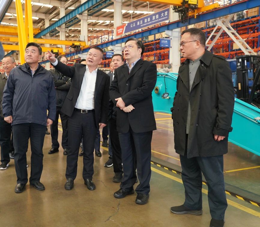 聚焦装备再制造！上海市政协副主席、党组副书记肖贵玉带队调研永利集团官网智能