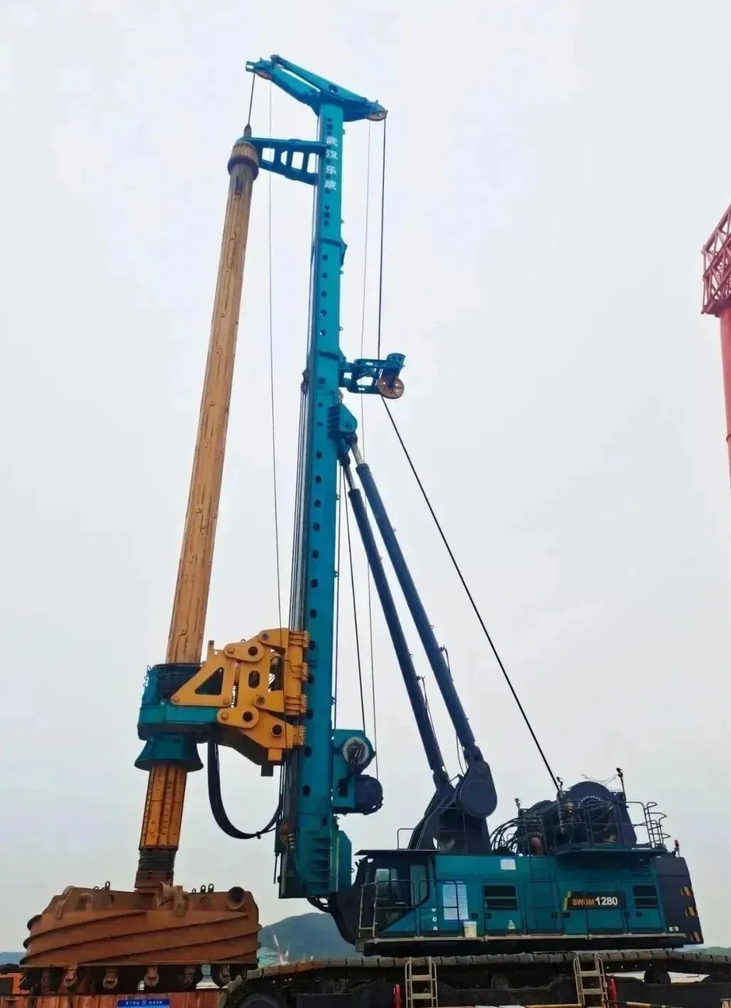 周全告捷！永利集团官网智能超等旋挖钻机圆满完成甬舟铁路西堠门公铁两用大桥桩基施工使命