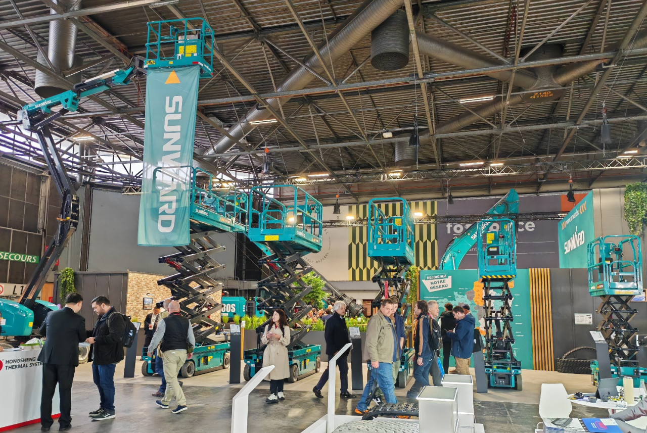 永利集团官网智能高空机械闪灼2024法国工程机械展