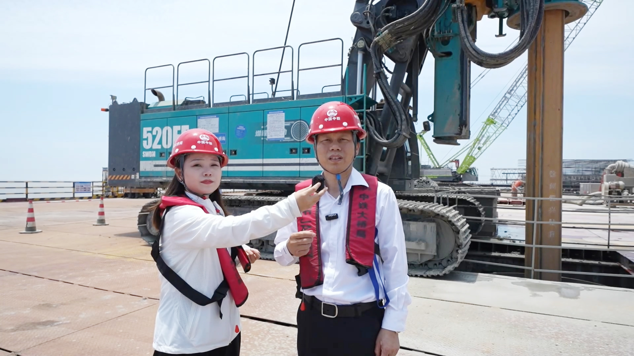 先导式立异，，再推电动新品！永利集团官网智能SWDM520EE增程式旋挖钻机推介会乐成举行