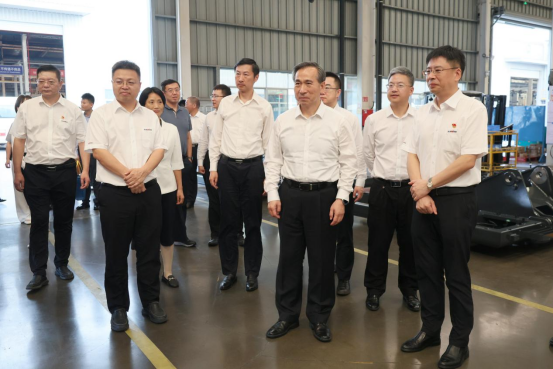 中国贸促会会长任鸿斌调研永利集团官网智能